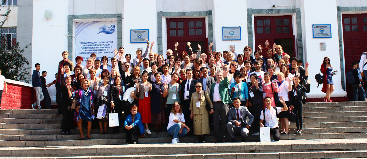 АНО «еНано» при поддержке Россотрудничества провела семинар по STEM-образованию для педагогов школ Кыргызстана