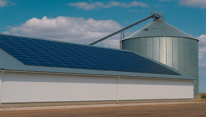 Solartek / Солнечная крыша для зернохранилищ