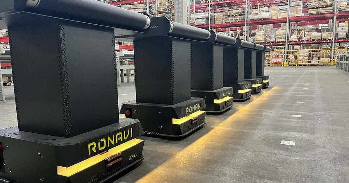 Роботы Ronavi Robotics в 1,5 раза увеличили эффективность сортировки посылок терминала «Деловых линий»