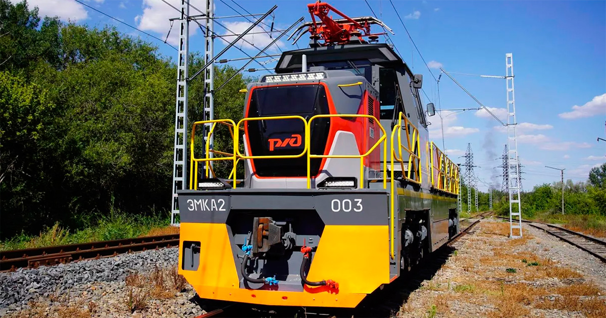 Первый отечественный гибридный электровоз ЭМКА2 выходит в серийное производство