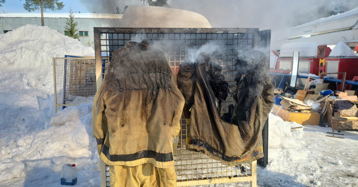Пилотные образцы одежды для пожарных и спасателей, работающих в условиях низких температур Арктической зоны